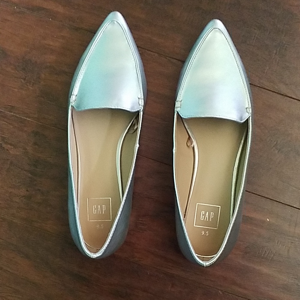 Shoes - Picture 3 of 3